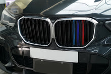 Kidney Grilles M-Look (2019-2022, M-Color with Chrome Trim) for BMW X5 G05 2019–2026 - image 1