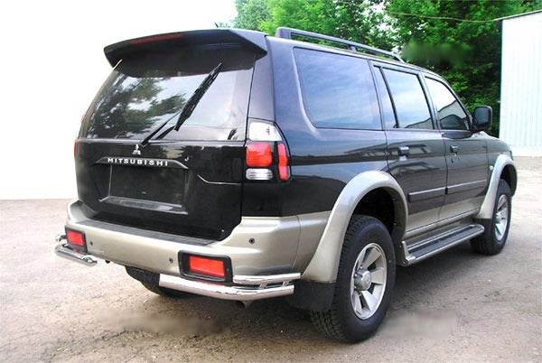 Rear double corners (2 pieces, stainless steel) for Mitsubishi Pajero Sport 1996-2007 - Reelken Auto