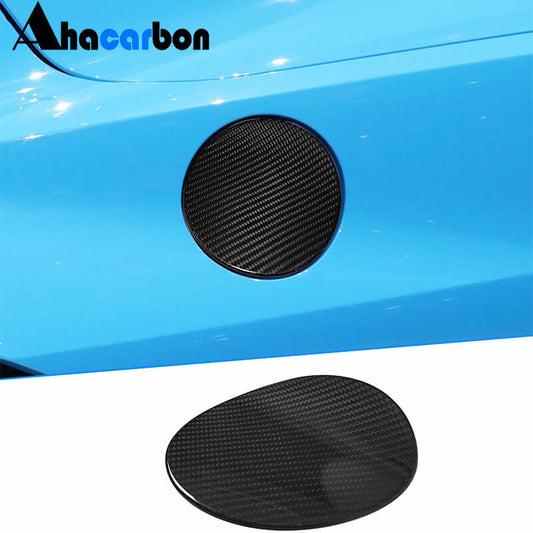 Overlay on the gas tank hatch (Carbon) for Chevrolet Corvette C8 2019- - image 1