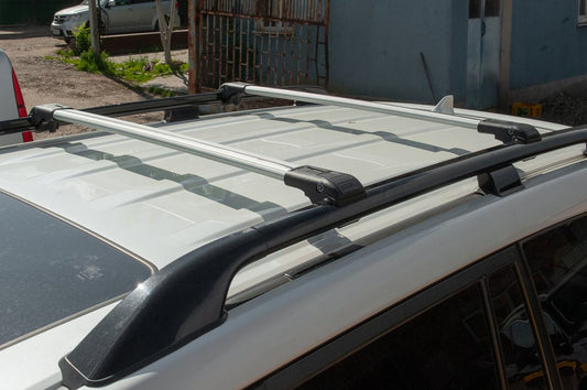 Lockable roof rack cross bars (2 pcs) for Renault Trafic 2015- - image 1