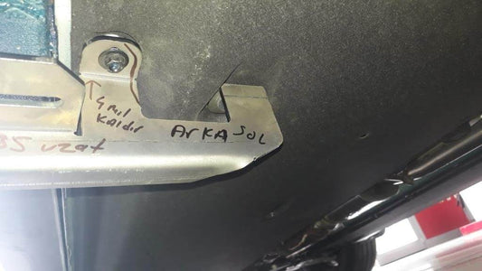 Lateral platforms Tayga V2 (2 pieces, aluminum) for Kia Niro 2016↗ - Reelken Auto