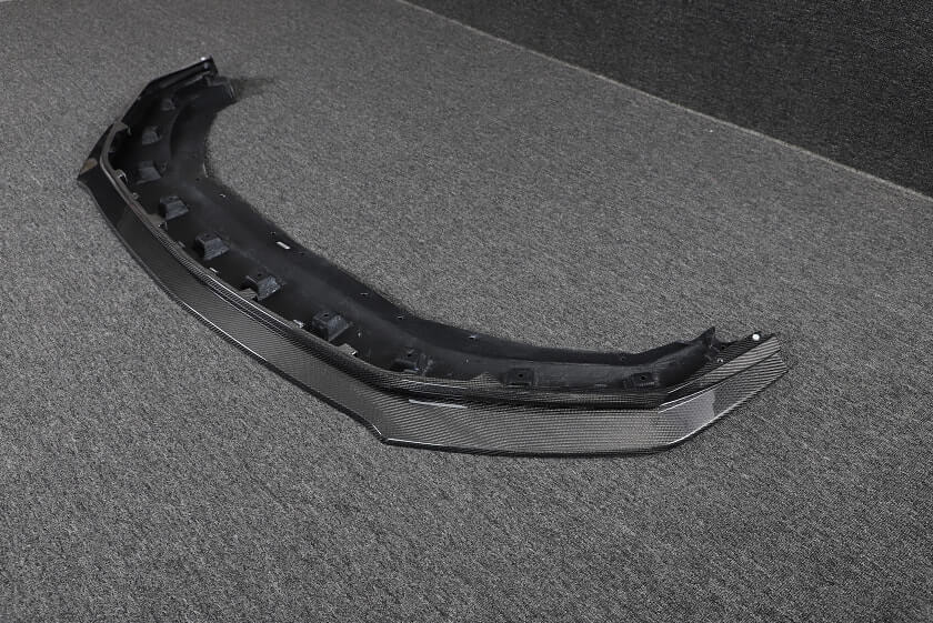 Front Bumper Lip Spoiler (Carbon) for Ford Mustang 2024- - image 3