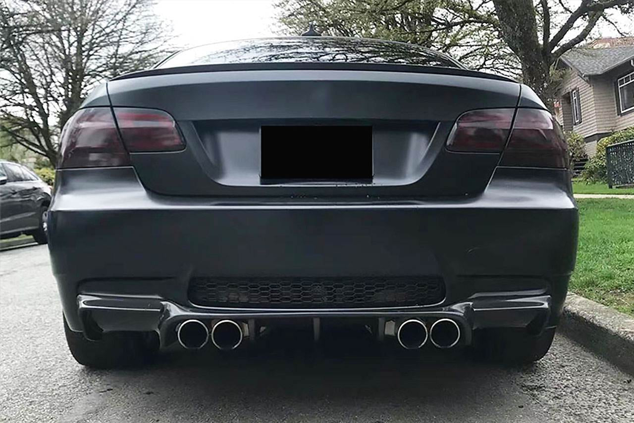 Rear Bumper Diffuser V-Style for E92/E93 M3, Carbon for BMW 3 Series E-90/91/92/93 2005-2011 - image 3