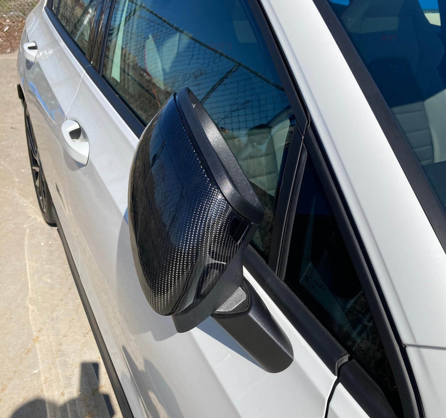 Mirror covers (Carbon) for Volkswagen Golf 8 - image 4