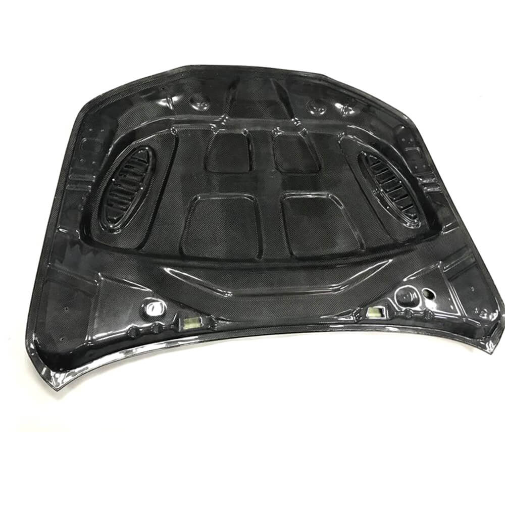 Hood V2 (Carbon) for Alfa Romeo Giulia 2016-2022 - image 4