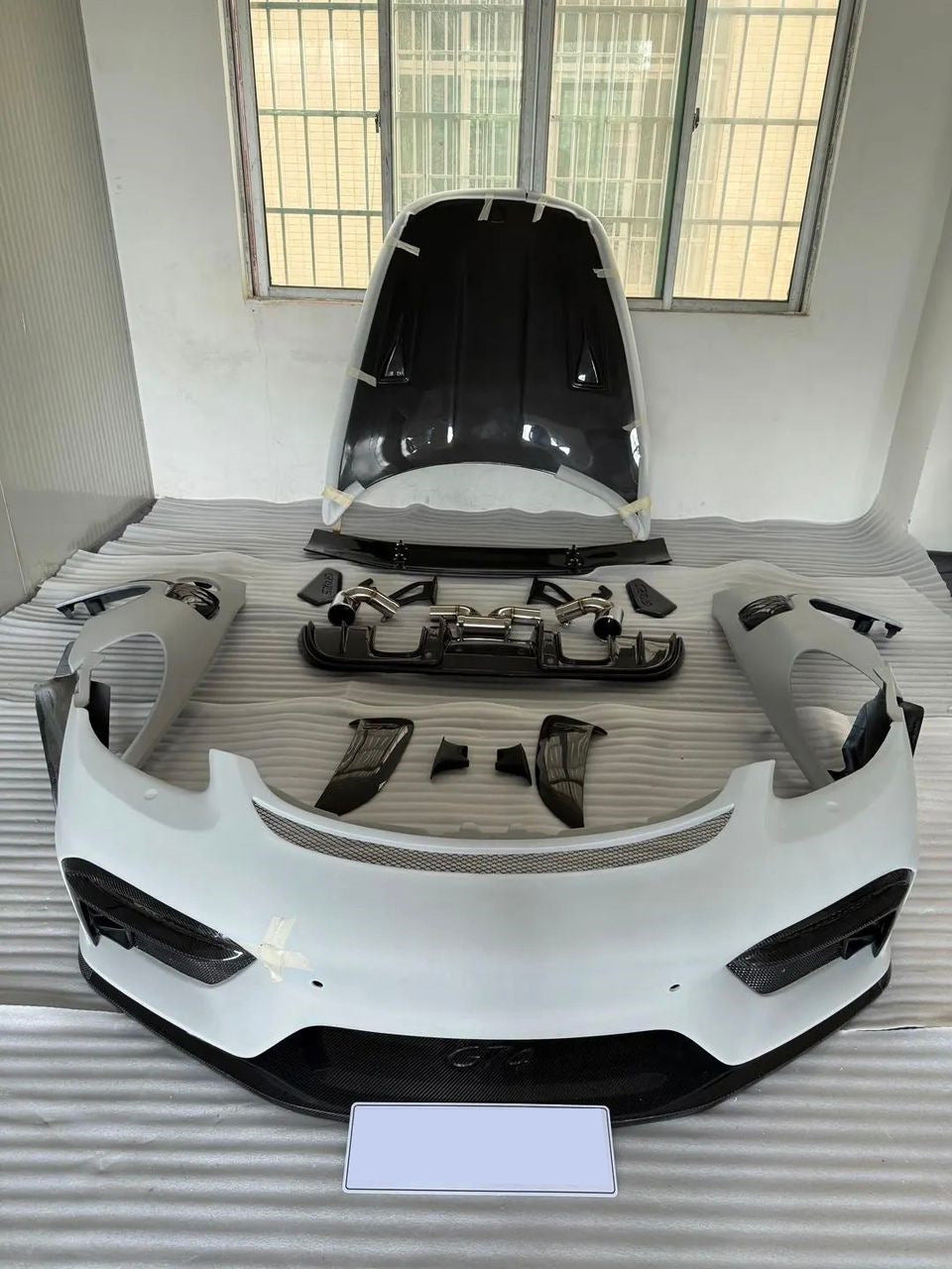 GT4 Body Kit (ABS + Carbon) for Porsche Boxster/Cayman 982 (718) 2016- - image 1