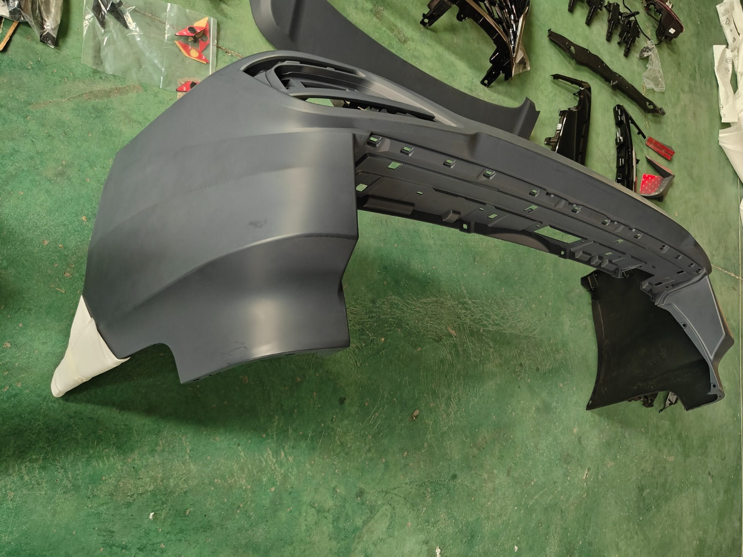 Facelift Body Kit to LX600 for Lexus LX570/450d 2008-2022 - image 14