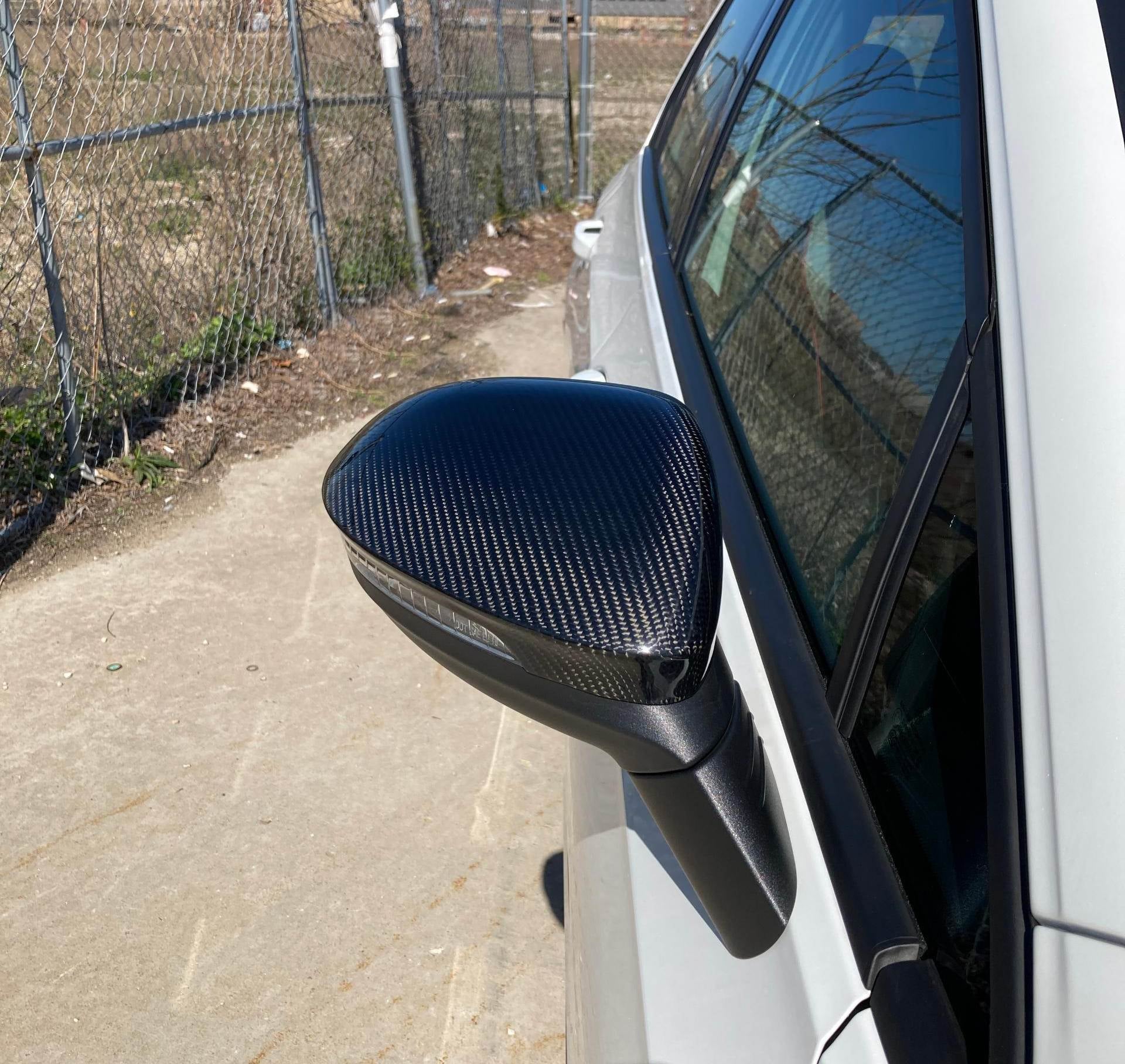 Mirror covers (Carbon) for Volkswagen Golf 8 - image 7