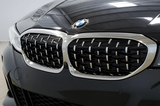 Diamond Silver Kidney Grilles (2018-2022, Chrome Trim) for BMW 3 Series G20/G21 2018- - image 1
