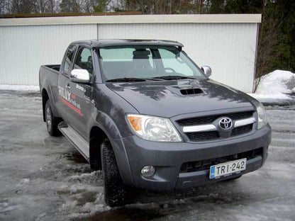 Visor windshield (on the brackets) for Toyota Hilux 2006-2015 - Reelken Auto