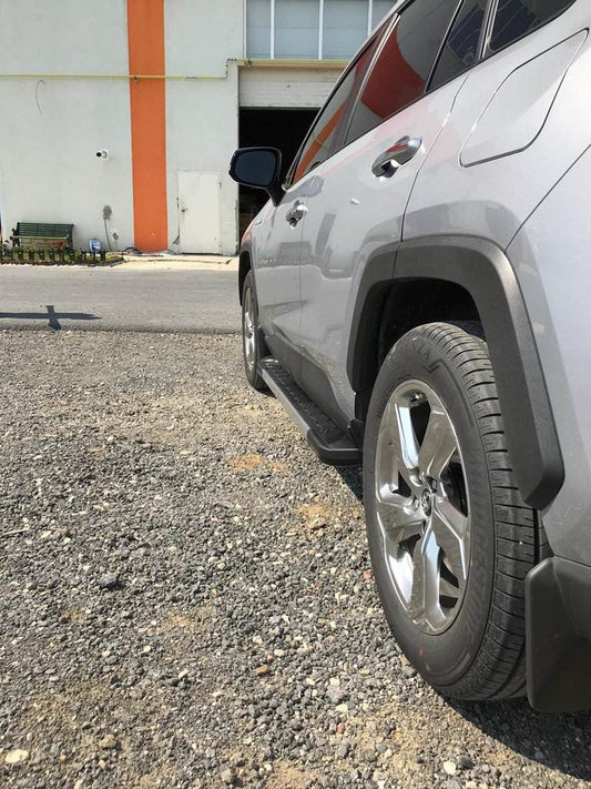 Side pad RedLine V1 (2 pieces, aluminum) for Toyota Rav 4 2019- - Reelken Auto