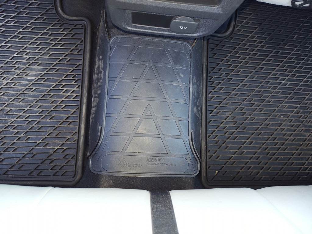 Rear Jumper Mat (Stingray Premium) for Volkswagen Tiguan 2016-2023 - Reelken Auto
