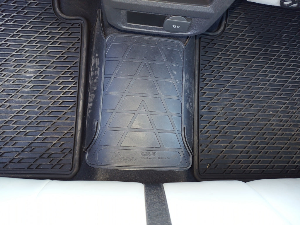 Rear Tunnel Rubber Mat (Stingray Premium) for Volkswagen Tiguan 2016-2023 - image 2