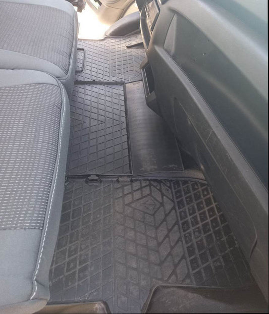Rubber mats (3 piece set, Premium Stingray) for Iveco Daily 2014↗ - Reelken Auto