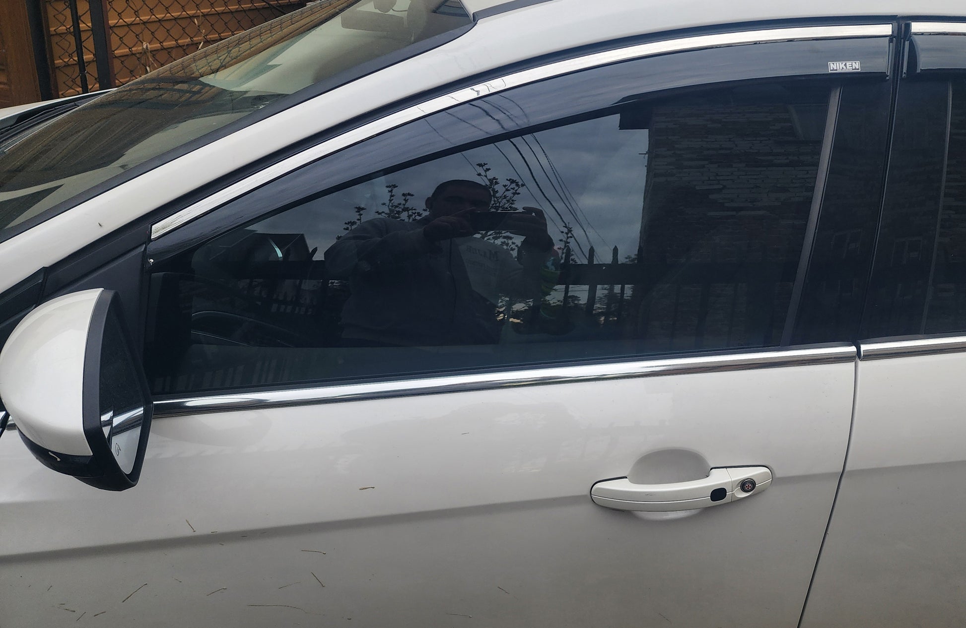 Window deflectors with chrome trim Niken (SD/HB, 4 pcs) for Ford Focus III 2011-2017 - image 4