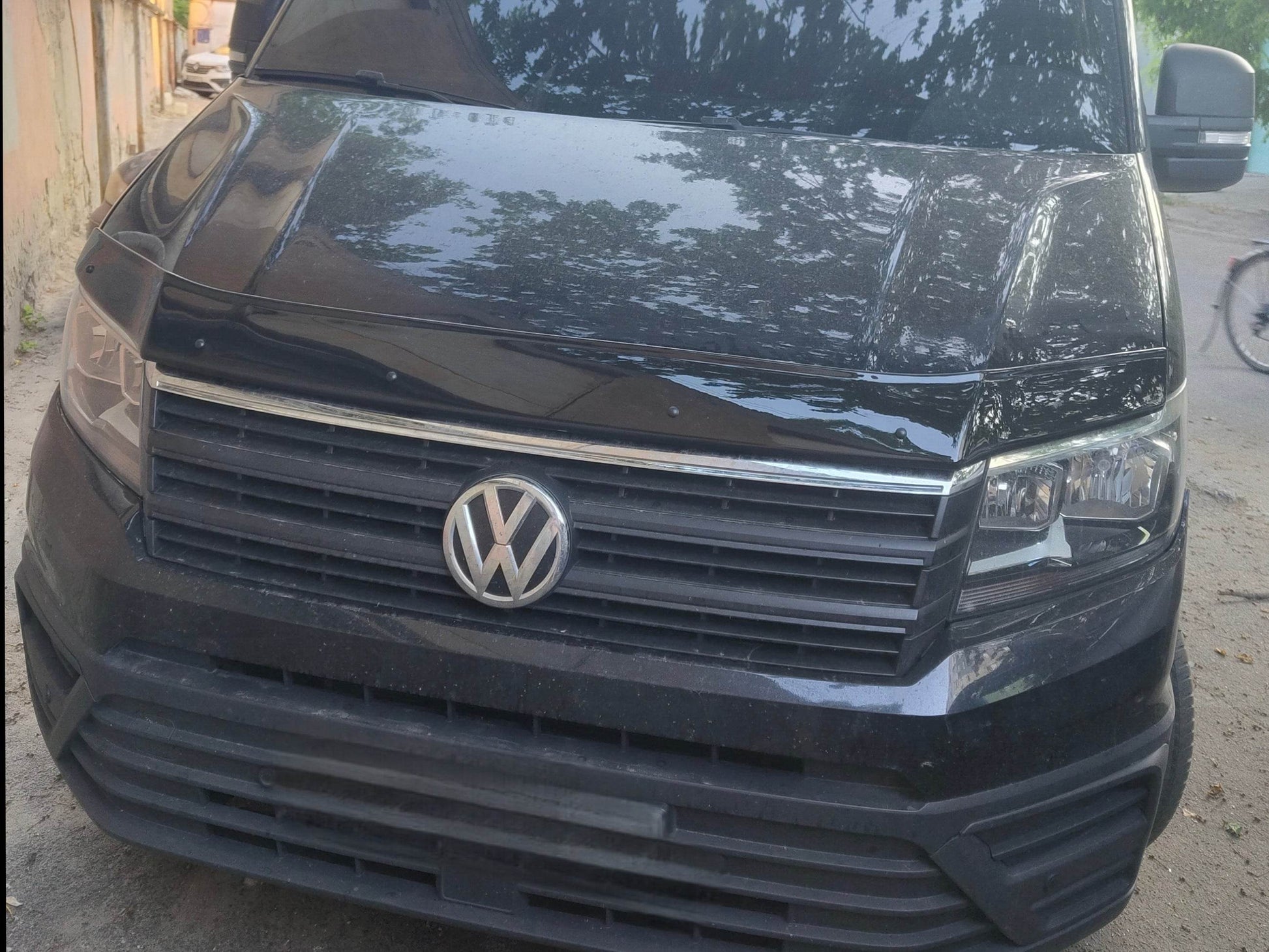 The hood deflector (EuroCap) for Volkswagen Crafter 2016- - Reelken Auto
