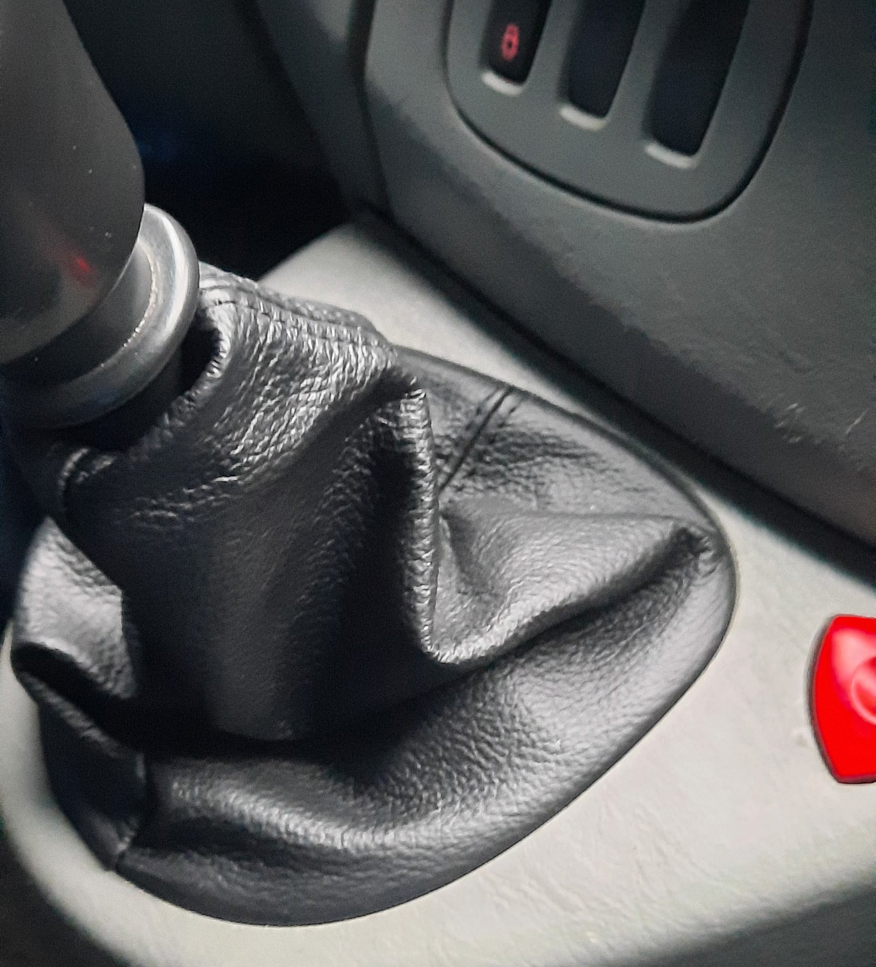 Leather Gear Shift Boot for Renault Trafic 2001-2015 - image 6