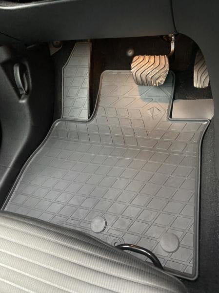 Rubber Floor Mats Stingray (4 pcs) for Renault Scenic/Grand 2016-2025 - image 1