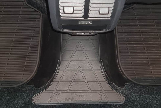 Rear jumper mat USA (Stingray Premium) for Volkswagen Passat B7 2012-2015 - Reelken Auto