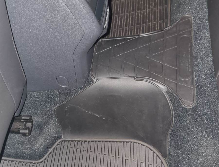 Rear bridge mat USA (Stingray Premium) for Volkswagen Passat B8 2015-2023 - Reelken Auto