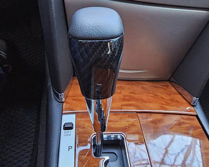 Gear shift knob (Black leather + carbon) for Toyota Land Cruiser Prado 150 - Reelken Auto