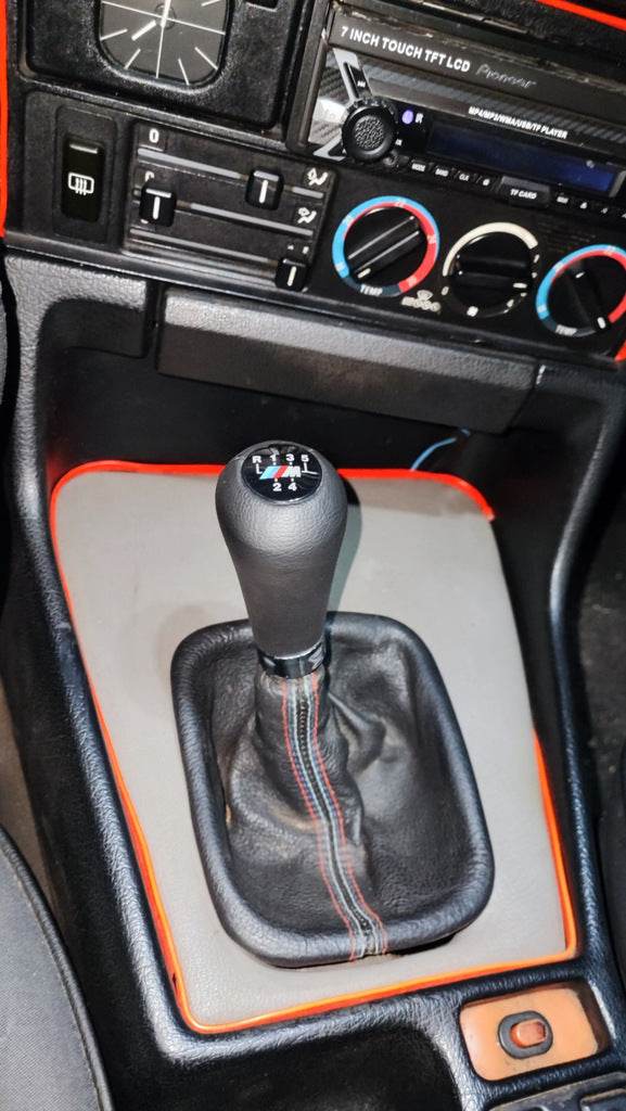 The gear lever is OEM (imitation leather, black smooth) for BMW 5 series E-34 1988-1995 - Reelken Auto