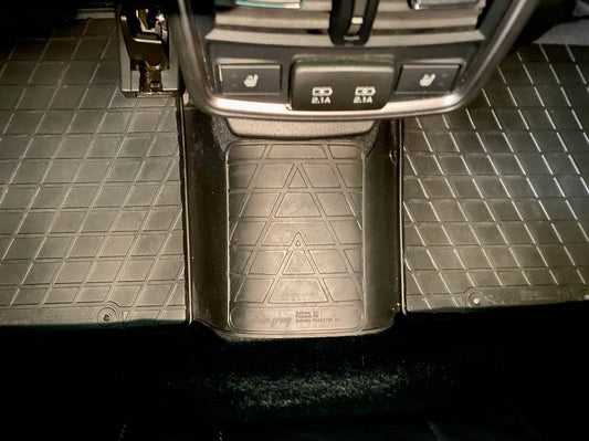 Rear jumper pad (Stingray Premium) for Subaru Forester 2018-2024 - Reelken Auto