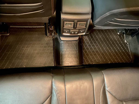 Rear jumper pad (Stingray Premium) for Subaru Forester 2018-2024 - Reelken Auto