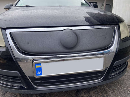 Winter overlay on the grill (top) for Volkswagen Passat B6 2006-2012 - image 1