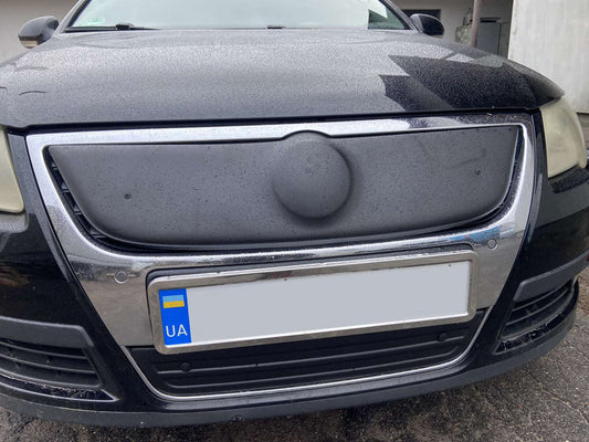 Winter overlay on the grill (top) for Volkswagen Passat B6 2006-2012 - image 1