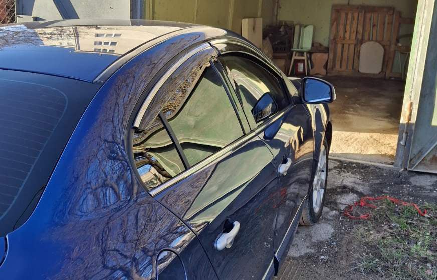 Window deflectors with chrome trim (4 pcs, Niken) for Renault Fluence 2009-2016 - image 3