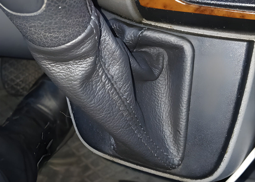 Gear Shift Boot Leather for Volkswagen Crafter 2006-2016 - image 1