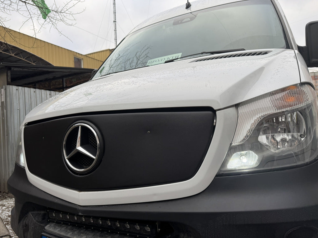Winter grille trim V1 (2013↗) for Mercedes Sprinter W906 2006-2018 - image 3