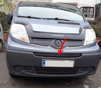Winter middle cover on the grille (top of the number) for Renault Trafic 2001-2015 - image 1
