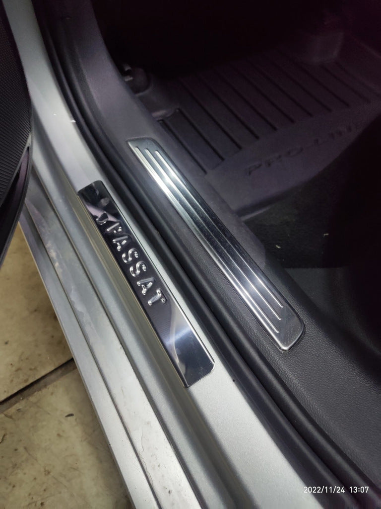 Stainless Steel Door Sill Protectors OmsaLine (4 pcs) for Volkswagen Passat B8 2015-2023 - image 7