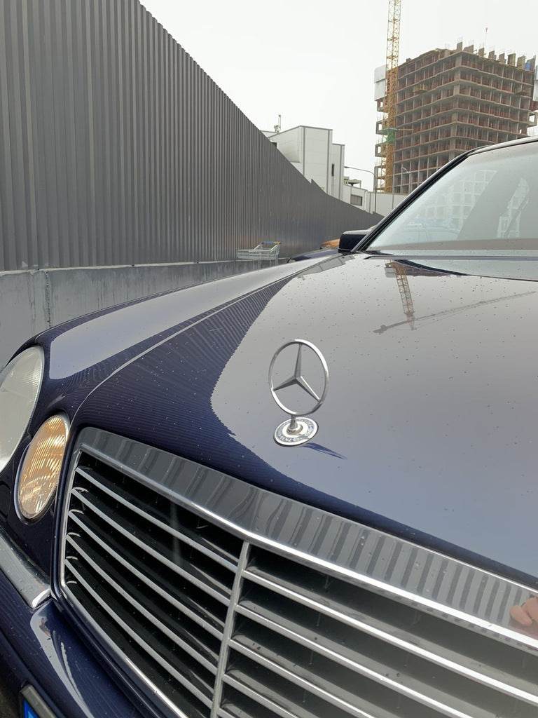 Sight emblem (with inscription) for Mercedes E-class W210 1995-2002 - Reelken Auto