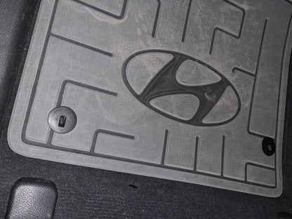 Clip Hyundai for Hyundai - Reelken Auto