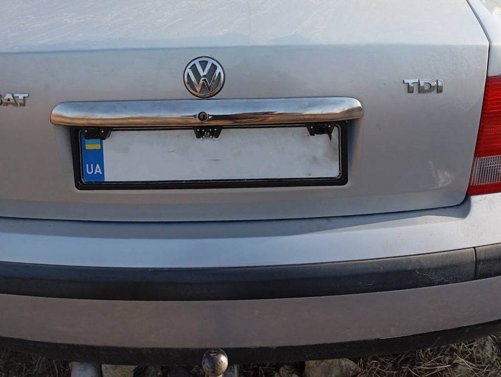 Trim above the number 1996-2001 (stainless) for Volkswagen Passat B5 1997-2005 - Reelken Auto