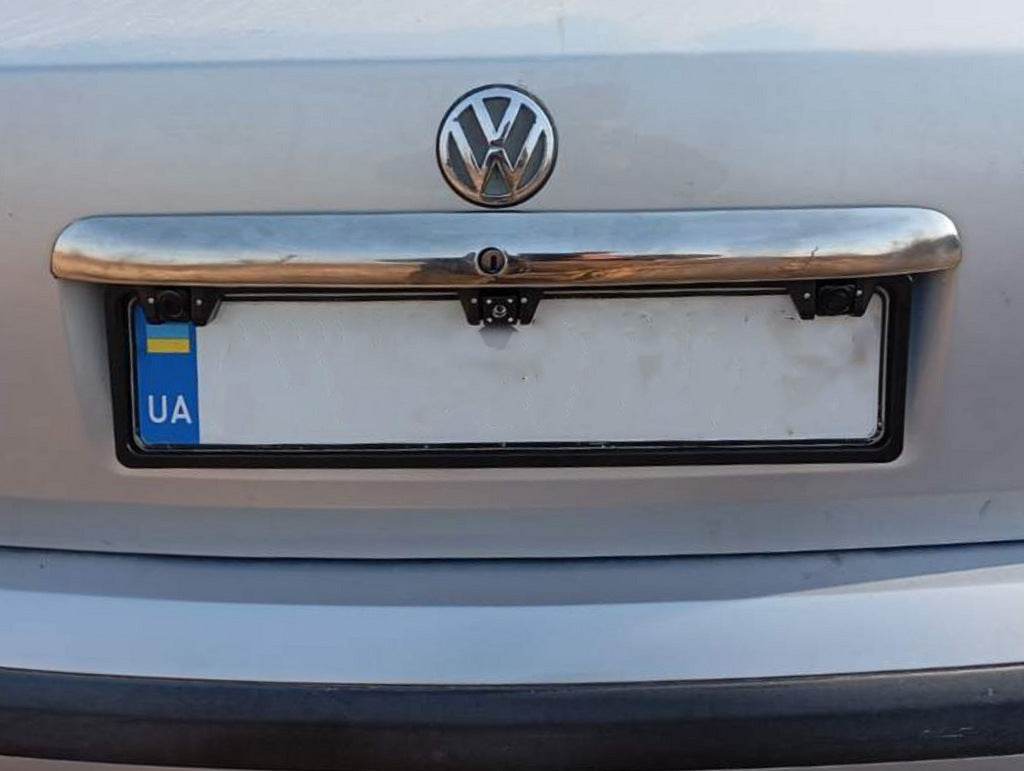 Trim above the number 1996-2001 (stainless) for Volkswagen Passat B5 1997-2005 - Reelken Auto