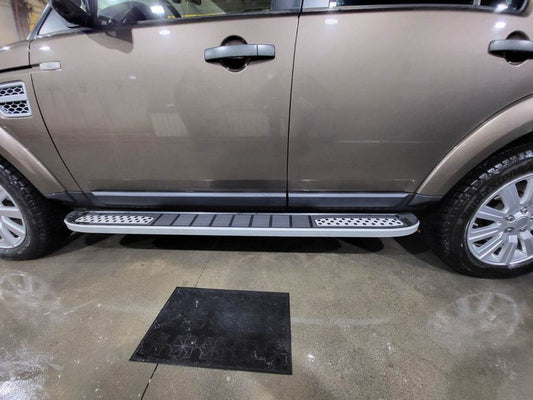 Side sills Tayga V2 (2 pieces, aluminum) for Land Rover Discovery III - Reelken Auto