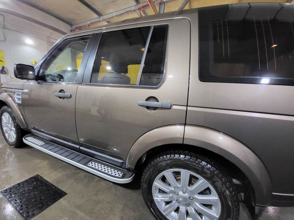 Side sills Tayga V2 (2 pieces, aluminum) for Land Rover Discovery IV - Reelken Auto