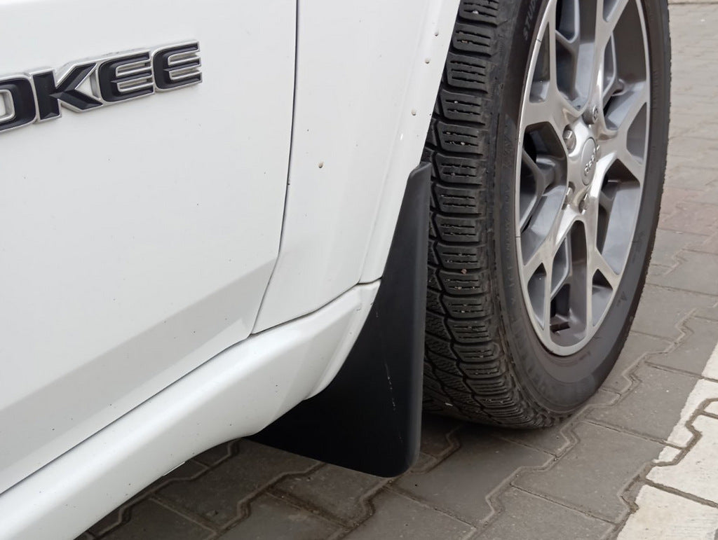 Premium Mud Flaps (4 pcs) for Jeep Grand Cherokee WK2 2010-2021 - image 1