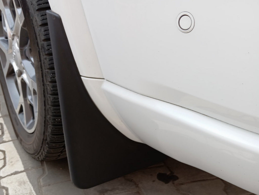 Premium Mud Flaps (4 pcs) for Jeep Grand Cherokee WK2 2010-2021 - image 4