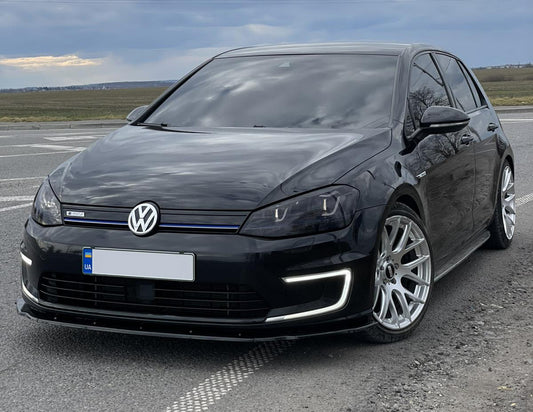 Side Skirts (ABS Plastic) for Volkswagen Golf 7/E-Golf 2012-2020 - image 1