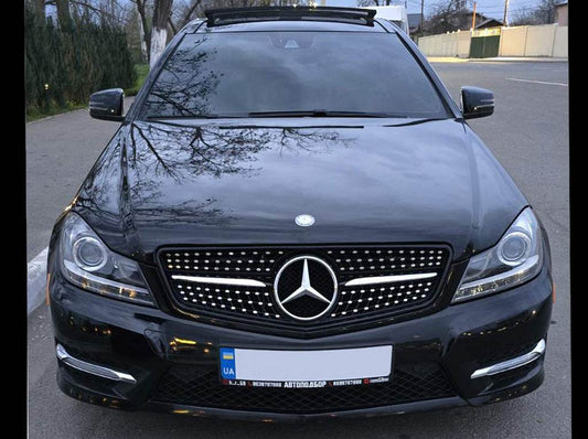 Diamond Black front grille for Mercedes C-class W204 2007-2015 - Reelken Auto