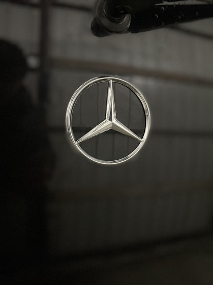 Rear Emblem (Plastic) for Mercedes Vito W638 1996-2003 - image 1