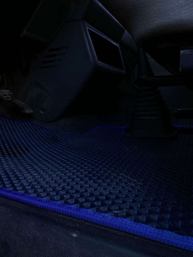 EVA mats (blue) for Volkswagen T4 Transporter - Reelken Auto