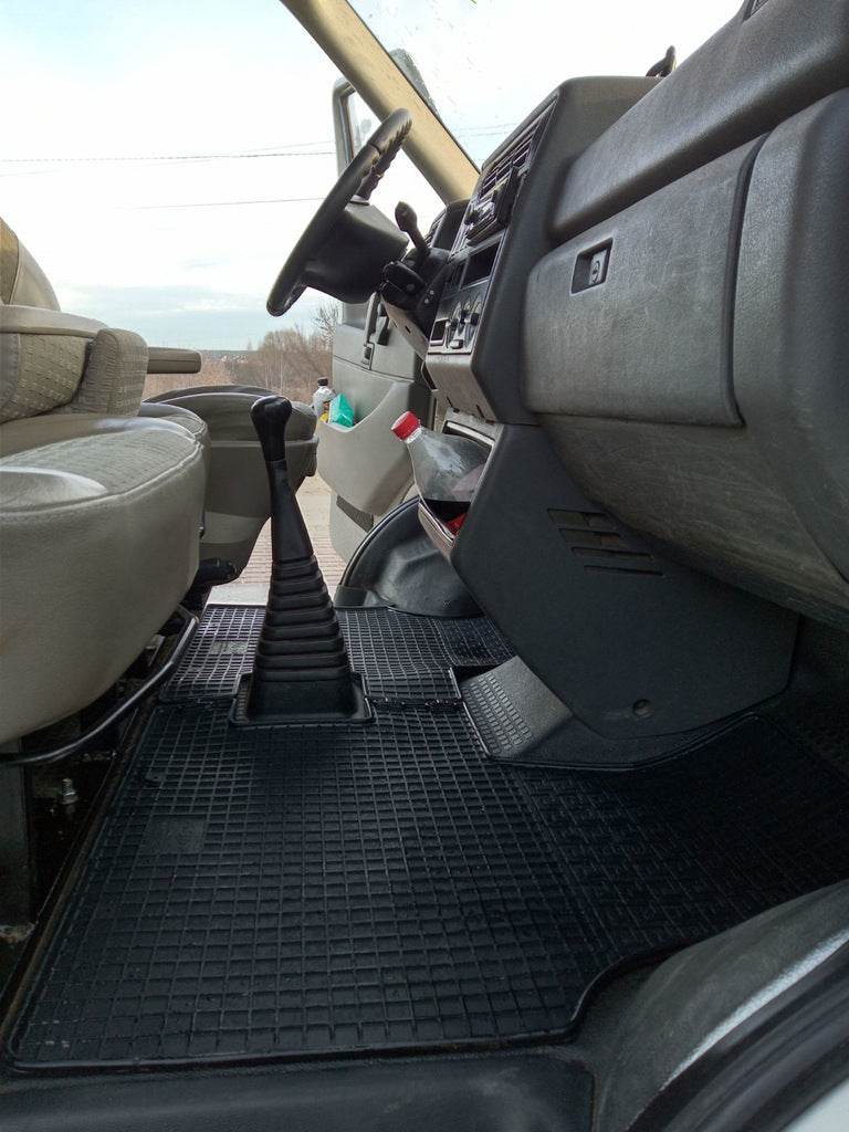 Rubber mats (2 pcs, Polytep) for Volkswagen T4 Transporter - Reelken Auto