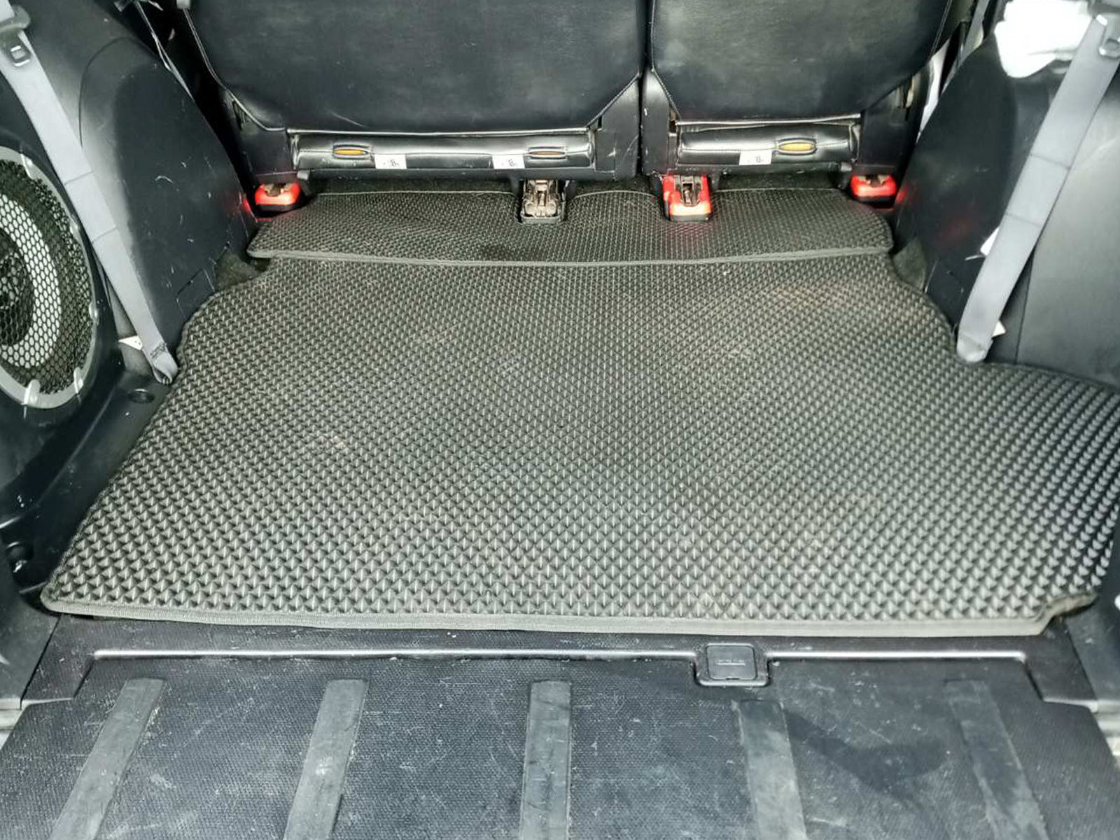 Trunk Mat (EVA, Black) 7-Seater for Mitsubishi Outlander 2006-2012 - image 7