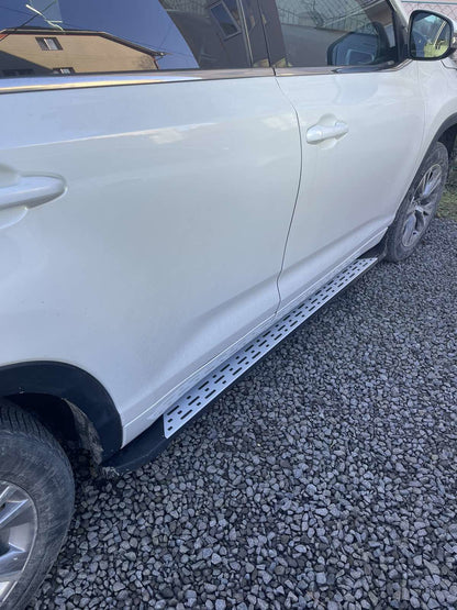 Side Steps Original Design (for EU and USA, 2 pcs, Aluminum) for Toyota Highlander 2013-2019 - image 1